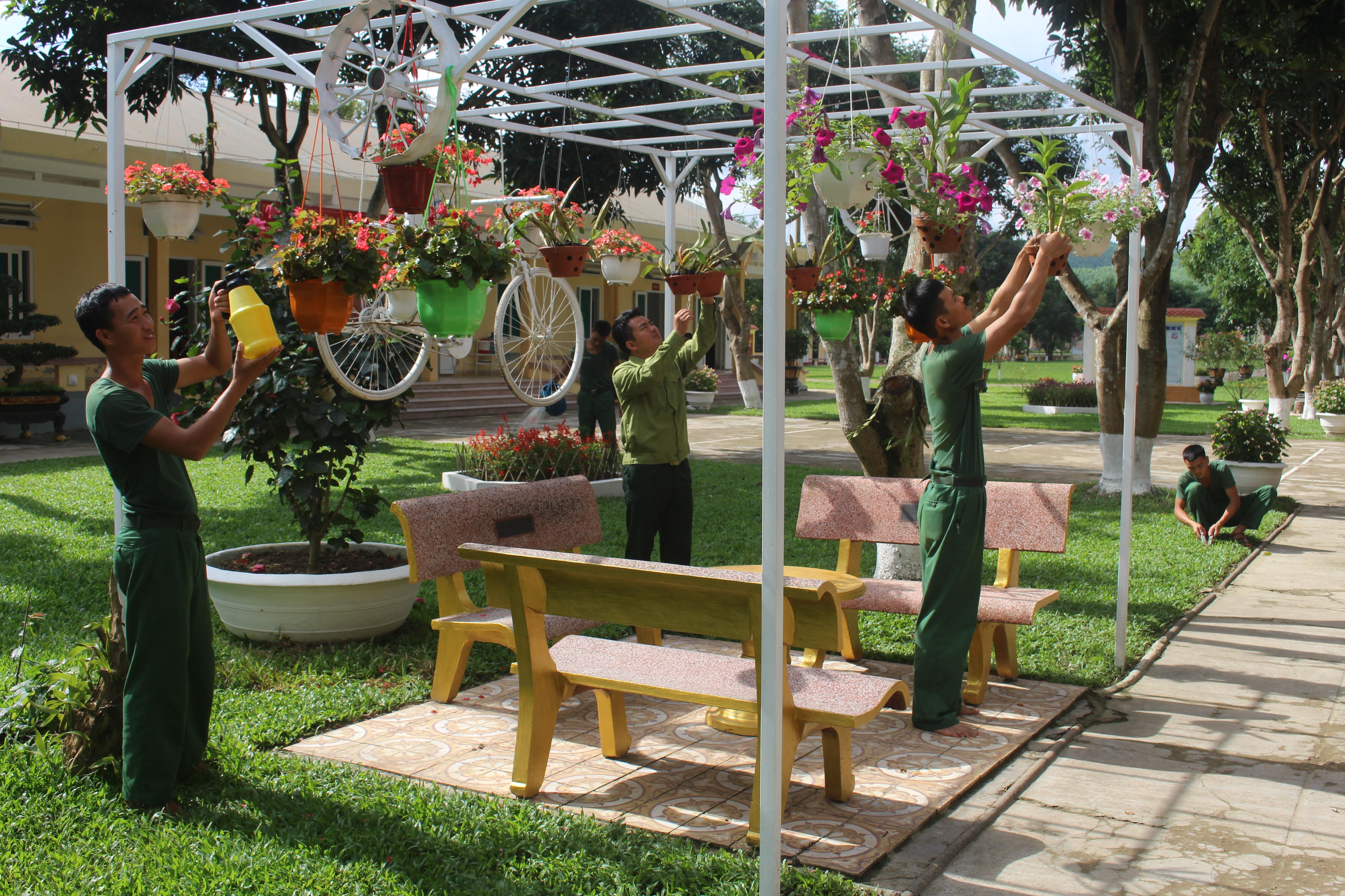 Cảnh đẹp từ bàn tay chiến sĩ